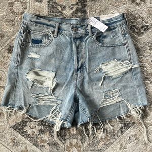 Brand New with Tags American Eagle Light Denim Boyfriend Distressed Shorts
